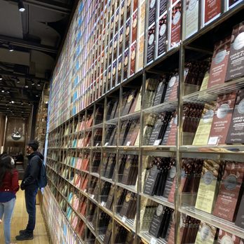 Venchi - Chocolate bars and individual truffles and candies. - Chocolatiers & Shops Near Me - New York, New York