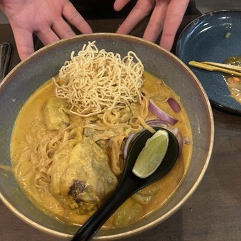 Thonglor - Khao KhaoSoi Gai - Thai Near Me - Brighton, Massachusetts Thonglor - Khao KhaoSoi Gai - Thai Near Me - Brighton, Massachusetts