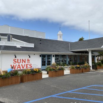Faherty Sun & Waves - Outside the restaurant. - Breakfast & Brunch Near Me - Spring Lake, New Jersey