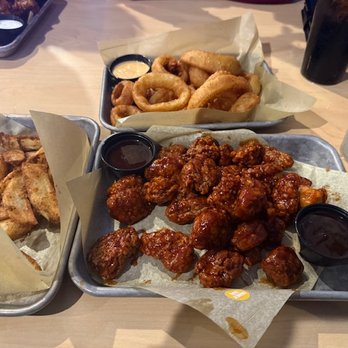 Buffalo Wild Wings - Chicken Wings Near Me - Brunswick, Georgia Buffalo Wild Wings - Chicken Wings Near Me - Brunswick, Georgia