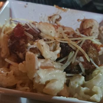Toro Burger Bar - Meatball mac n cheese - Burgers Near Me - El Paso, Texas Toro Burger Bar - Meatball mac n cheese - Burgers Near Me - El Paso, Texas