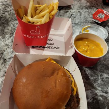 Steak ’n Shake - Double cheeseburger with fries - Fast Food Near Me - St. Charles, Missouri Steak ’n Shake - Double cheeseburger with fries - Fast Food Near Me - St. Charles, Missouri