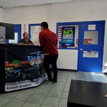 Polar Tint - Spring Valley - Waiting room inside their Summerlin location. - Home Window Tinting Near Me - Las Vegas, Nevada Polar Tint - Spring Valley - Waiting room inside their Summerlin location. - Home Window Tinting Near Me - Las Vegas, Nevada