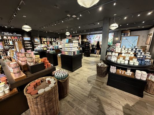 Bath & Body Works, Space 113 4791 River City Dr, Jacksonville, FL