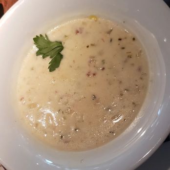 CōV Edina - Clam chowder - Cocktail Bars Near Me - Edina, Minnesota