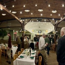 Bogies Restaurant & Pub - Dining room