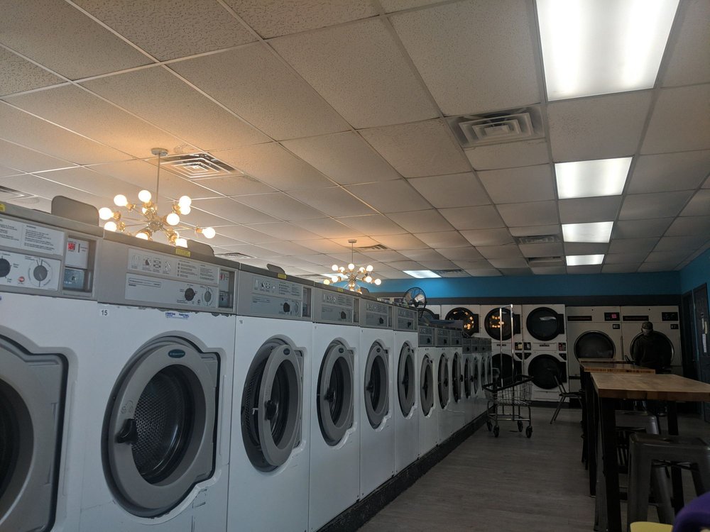 BUBBLE ROOM COIN LAUNDRY 1240 E Park St, Olathe, Kansas Laundry