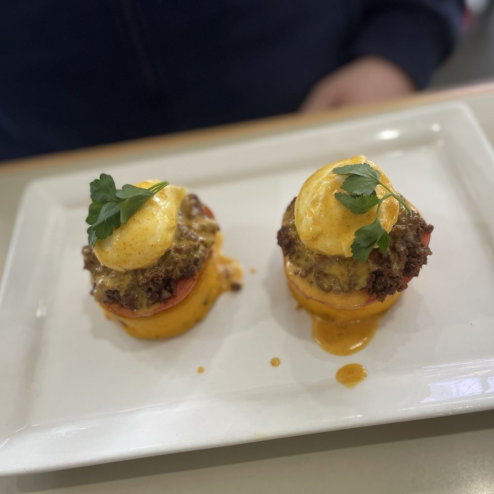 Savanna Restaurant Lakeview  - Breakfast & Brunch Near Me - Chicago, Illinois