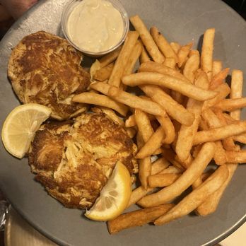 Stan's Restaurant & Bar - Crabcakes - Seafood Near Me - Washington, DC, District of Columbia Stan's Restaurant & Bar - Crabcakes - Seafood Near Me - Washington, DC, District of Columbia