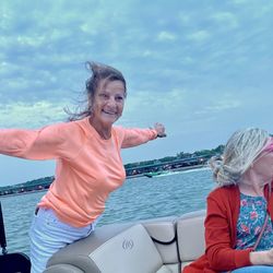 Float On - Lake Austin Boat Rentals & Lake Travis Boat Rentals