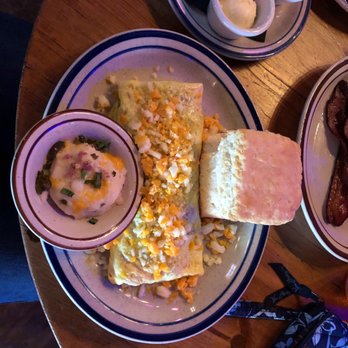 Bub City - Berkshire ham and cheese omelette with biscuits and grits - Bars Near Me - Rosemont, Illinois