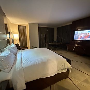 JW Marriott Marquis Miami - Hotels Near Me - Miami, Florida