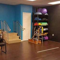 FYZICAL Therapy & Balance Centers - Therapy Area