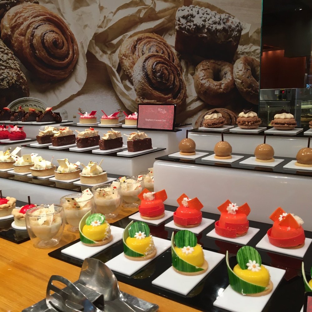 Circles - Dessert display - Buffets Near Me - Makati, NCR