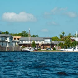 Galley Stores and Marina - Galley Stores from the Neuse River