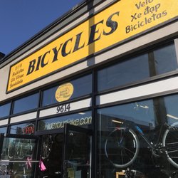 Aaron's Bicycle Repair - Storefront of Aaron's bicycle shop (newest location on 16th)