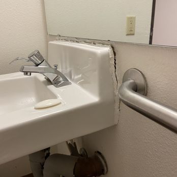 Motel 6 - Meridian - Sink falling off the wall, apparently not a priority for maintenance personnel. - Hotels Near Me - Meridian, Idaho Motel 6 - Meridian - Sink falling off the wall, apparently not a priority for maintenance personnel. - Hotels Near Me - Meridian, Idaho