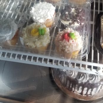 Margie's Fried Chicken - Different cakes and cupcakes! - Chicken Shop Near Me - Orange Grove, Texas Margie's Fried Chicken - Different cakes and cupcakes! - Chicken Shop Near Me - Orange Grove, Texas