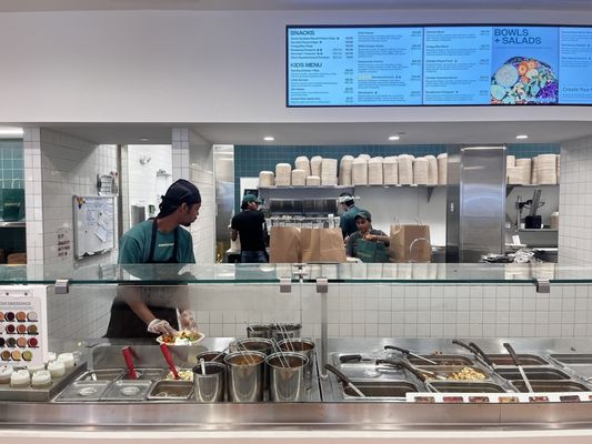 sweetgreen - Healthy Salads, Bowls and Plates by null