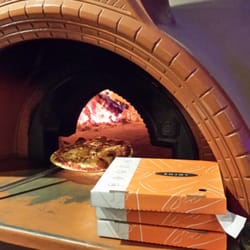 Pizza Gusto - 450 C wood-fired oven