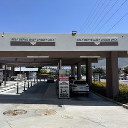Westlake Village Speedwash - Gas Lanes