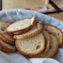 Versailles - Garlic bread