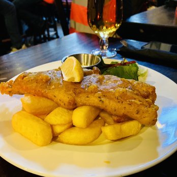 Tolbooth Tavern - Fish and Chips - Pubs Near Me - Edinburgh, EDH Tolbooth Tavern - Fish and Chips - Pubs Near Me - Edinburgh, EDH