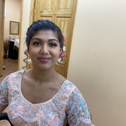 Aaina Beauty Salon - Makeup