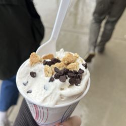 The Blast Northfield - S'mores flurry