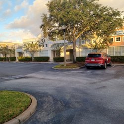 Waterford Lakes Professional Park