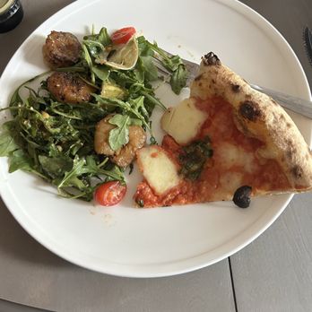 Gia Mia - margherita pizza, shrimp avocado salad - Italian Near Me - Naperville, Illinois