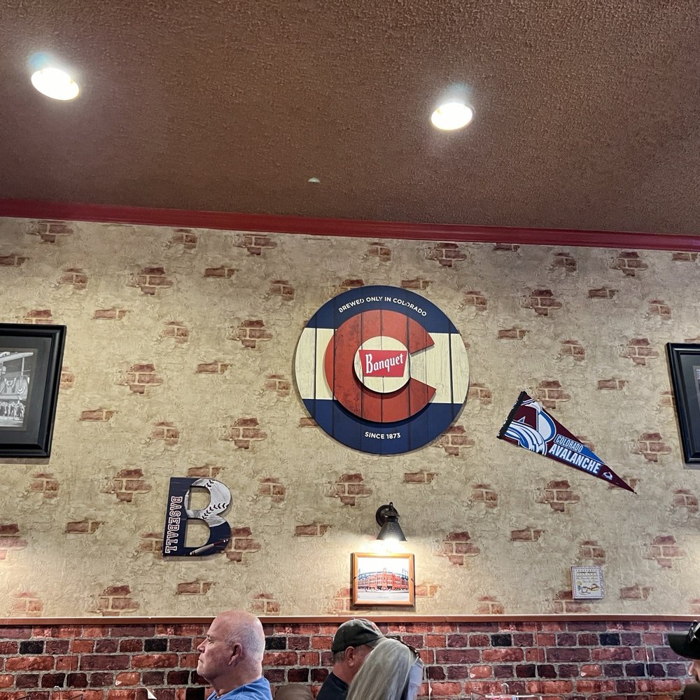 Jac's - Decor - Pizza Near Me - Elizabeth, Colorado