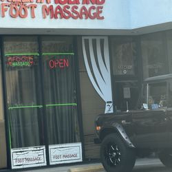 Relax Island Chinese Foot Massage - Front of the building