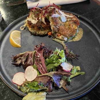 Earls Kitchen + Bar - Crab cakes - New American Near Me - Boston, Massachusetts
