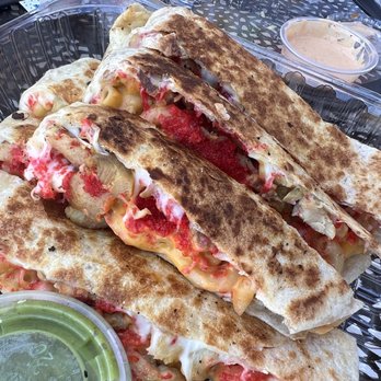 Fatima’s Grill - Mac & Polvo Quesadilla w/ chicken - Mediterranean Near Me - Long Beach, California