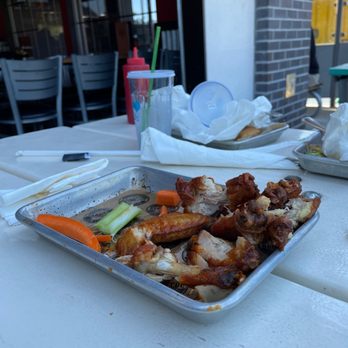 Del's Hideout - Killed some Del Cerro Wings - Barbeque Near Me - San Diego, California