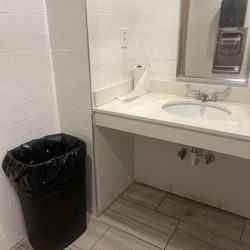 Shell - Restroom