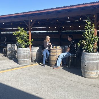 Blue Oak Brewing Company - Outdoor Seating - Breweries Near Me - San Carlos, California Blue Oak Brewing Company - Outdoor Seating - Breweries Near Me - San Carlos, California