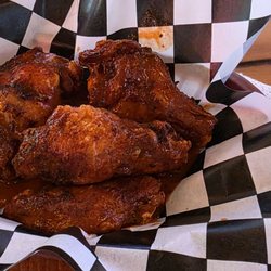 Mecca Bar and Grill - Chicken wings WITH THE RUB