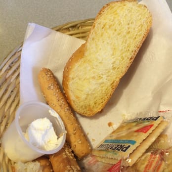 Central Plaza Diner - I dont usually take photos of bread, but darn it if this was great! Very soft, tasty and great portion. Bonus: whipped butter :9 - Diners Near Me - Yonkers, New York