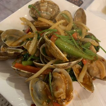 Tiger BBQ - Stir fried spicy clams (yum) - Barbeque Near Me - Toronto, Ontario