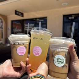 left to right: coconut banana latte, spring tea lemonade, coconut banana latte