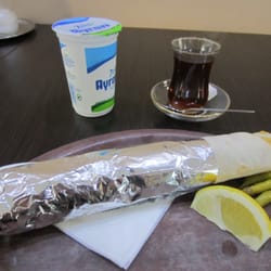 Berlin Tantuni - Ayran, cay, tantuni