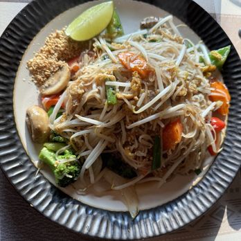Little Thai Corner - Vegetable Pad Thai - Thai Near Me - Warwick, Rhode Island Little Thai Corner - Vegetable Pad Thai - Thai Near Me - Warwick, Rhode Island
