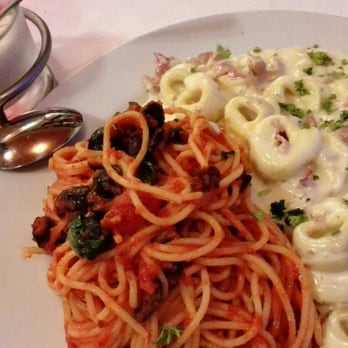 Pizzeria Armando - Spaghetti Putanesca und Tortellini al Pana - Pizza Near Me - Günzburg, BY Pizzeria Armando - Spaghetti Putanesca und Tortellini al Pana - Pizza Near Me - Günzburg, BY