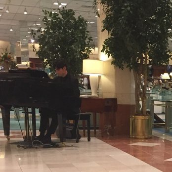 Von Maur - When did they get a hot piano player?! - Department Stores Near Me - Indianapolis, Indiana