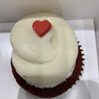 Georgetown Cupcake - Cupcakes Near Me - Washington, DC, District of Columbia