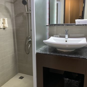 Achievers Airport Hotel - Bathroom - Hotels Near Me - Pasay City, NCR Achievers Airport Hotel - Bathroom - Hotels Near Me - Pasay City, NCR
