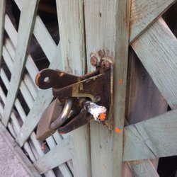 Beck Taxi - Notice the Beck orange on my porch latch.
