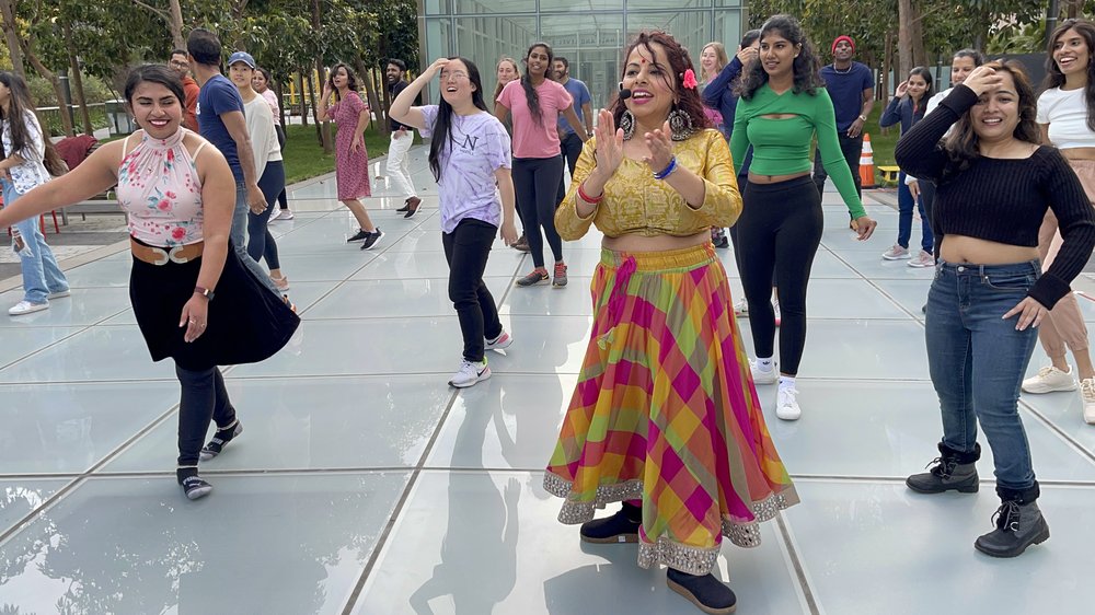 Rang De Bollywood Dance Company